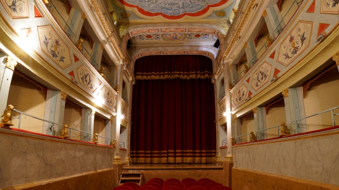 Teatro Apollo - Mondavio - Itinerari della bellezza