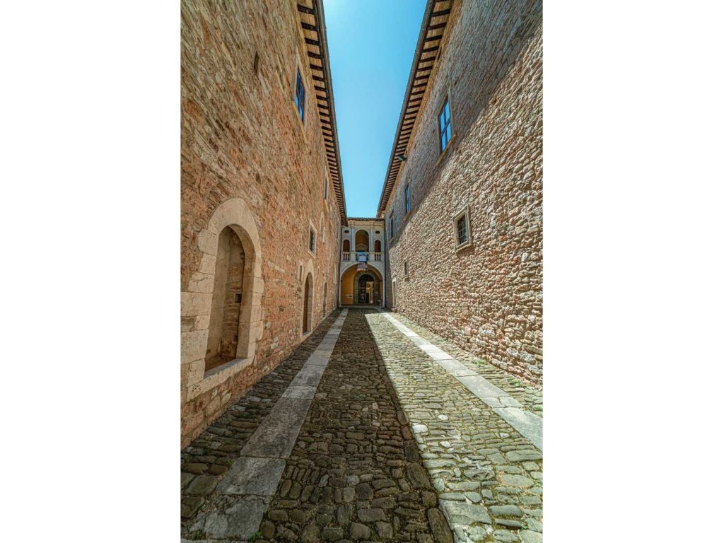 Corridoio a cielo aperto - Piobbico - itinerario della bellezza