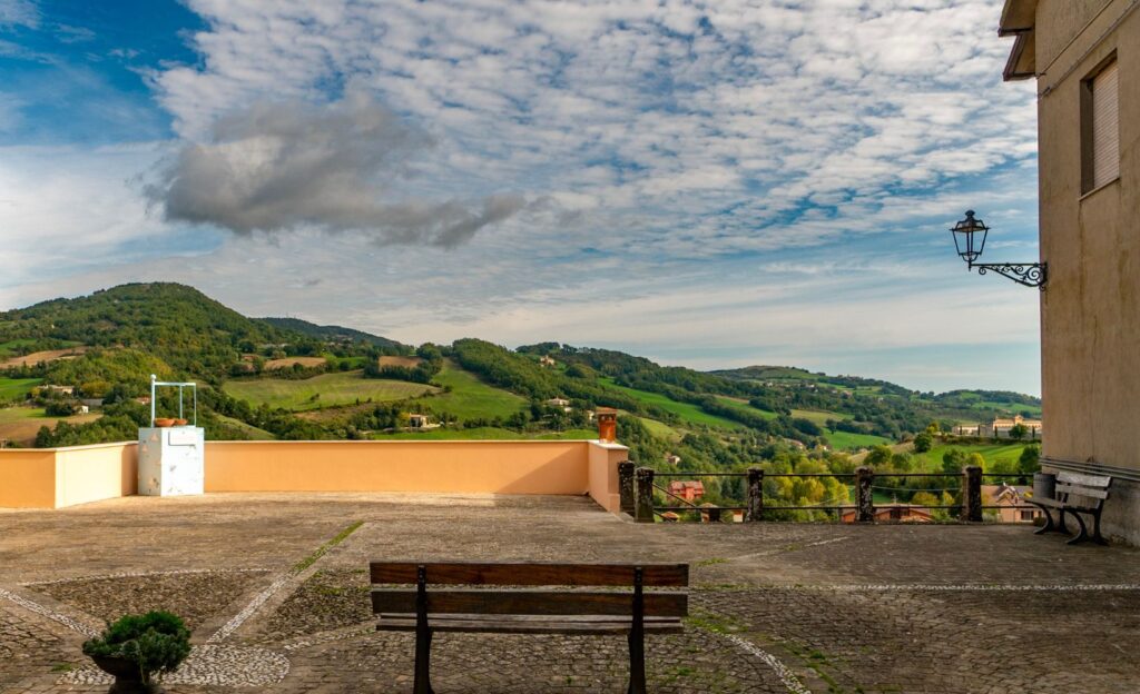 Monte Cerignone - Piazzetta panoramica